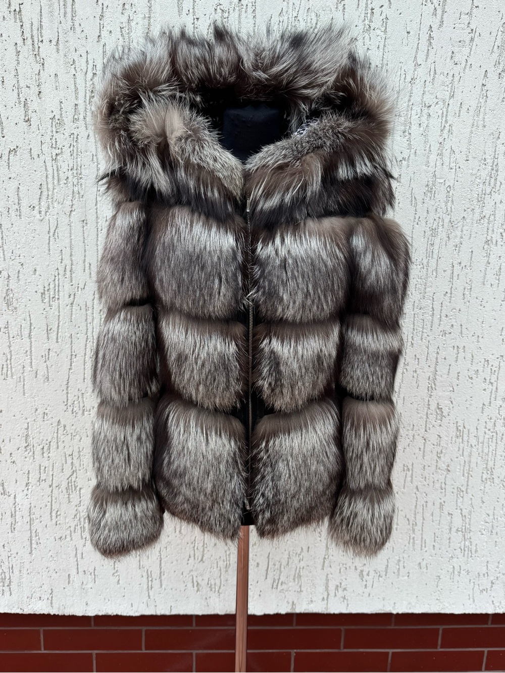 Women’s fox fur jacket w a hood